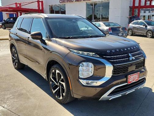 Brown 2023 Mitsubishi Outlander SEL