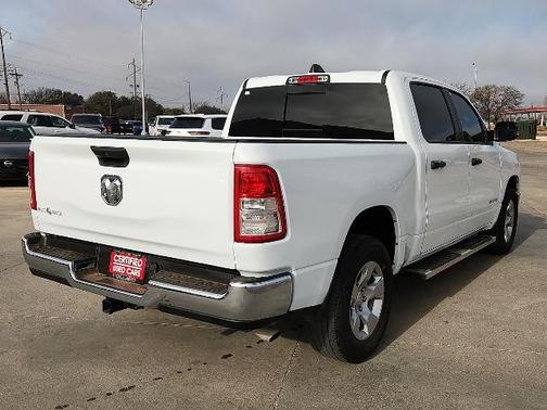 Bright White Clearcoat 2024 RAM 1500 BIG HORN/LONE STAR