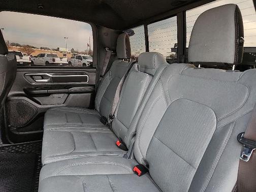Bright White Clearcoat 2024 RAM 1500 BIG HORN/LONE STAR