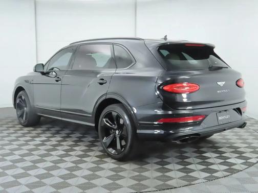 2023 Bentley Bentayga EWB Azure V8