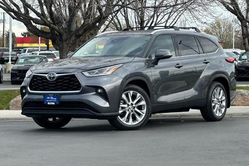 Magnetic Gray Metallic 2020 Toyota Highlander Limited