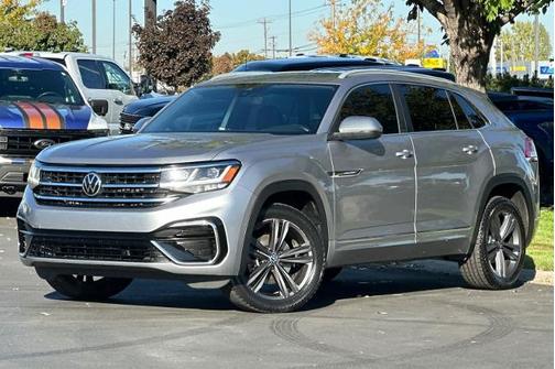 2022 Volkswagen Atlas Cross Sport 2.0T SEL R-LINE