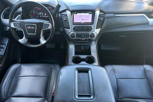 White Frost Tri-Coat 2018 GMC Yukon XL SLT