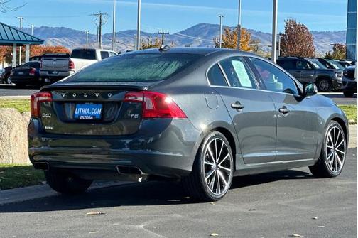 2016 Volvo S60 T5 DRIVE-E PREMIER