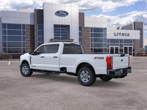 Oxford White 2026 Ford F-250 XLT