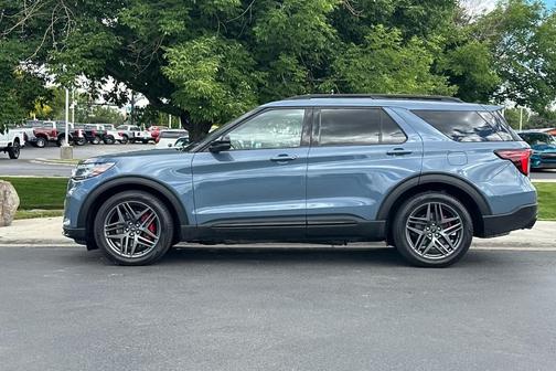 Vapor Blue Metallic 2025 Ford Explorer ST