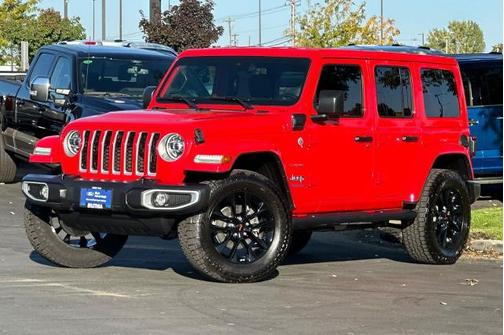 2021 Jeep Wrangler Unlimited SAHARA