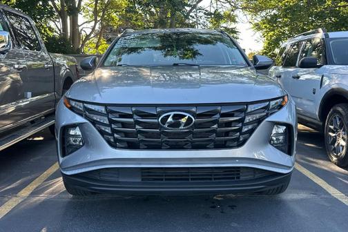 Shimmering Silver 2023 Hyundai TUCSON SEL