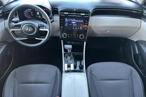 Shimmering Silver 2023 Hyundai TUCSON SEL
