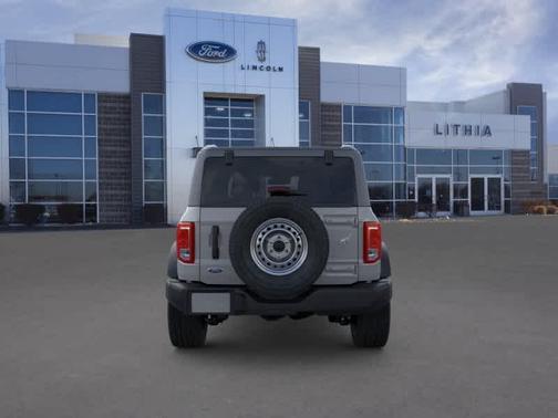 Avalanche Gray Metallic 2026 Ford Bronco Base