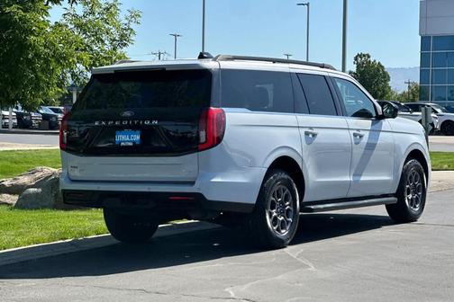 Space Silver 2025 Ford Expedition Max Active