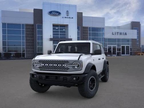 Oxford White 2026 Ford Bronco Badlands