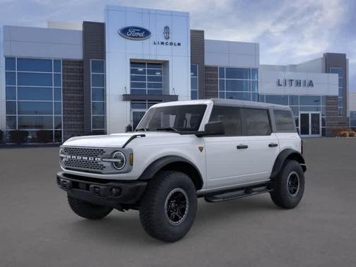 Oxford White 2026 Ford Bronco Badlands