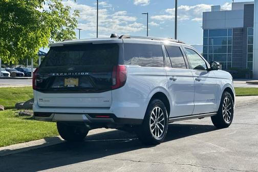 Oxford White 2025 Ford Expedition Max Platinum