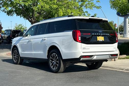 Oxford White 2025 Ford Expedition Max Platinum