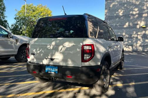 Oxford White 2022 Ford Bronco Sport Outer Banks