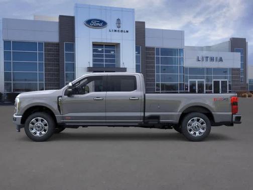 Carbonized Gray Metallic 2026 Ford F-350 Lariat Super Duty