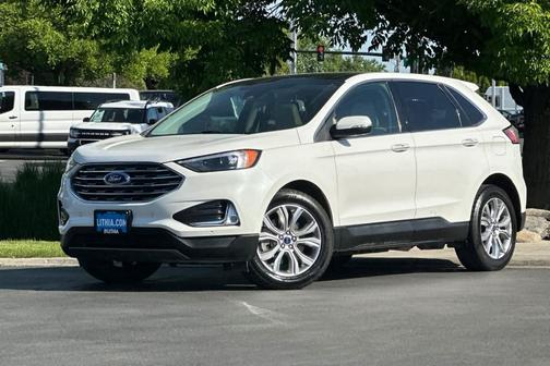 Star White 2022 Ford Edge Titanium
