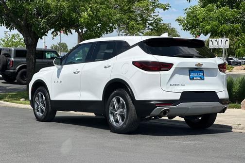 Summit White 2025 Chevrolet Blazer LT