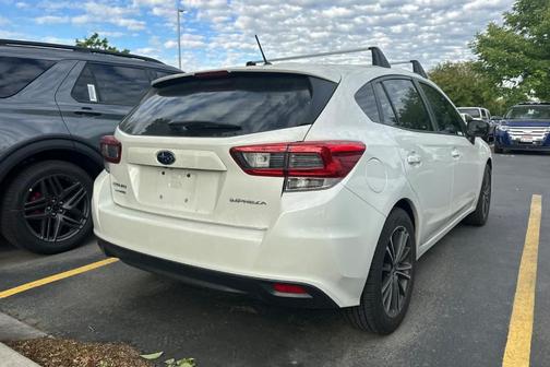 Crystal White Silica 2021 Subaru Impreza Base