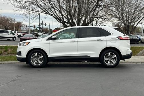 Oxford White 2022 Ford Edge SEL