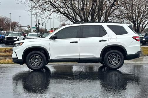 2023 Honda Pilot TrailSport