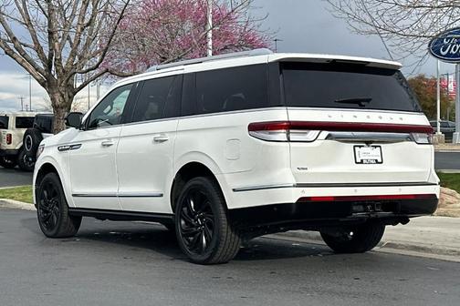 Pristine White 2024 Lincoln Navigator L Reserve
