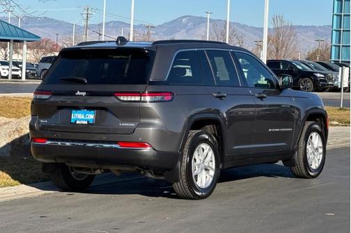 2025 Jeep Grand Cherokee LAREDO