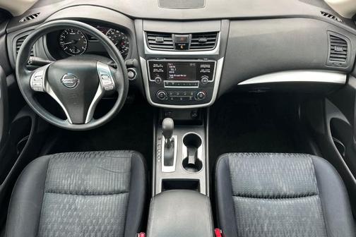 Cayenne Red 2016 Nissan Altima 2.5 S