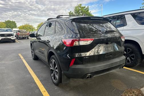 Agate Black Metallic 2022 Ford Escape SEL