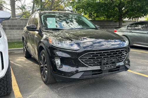 Agate Black Metallic 2022 Ford Escape SEL