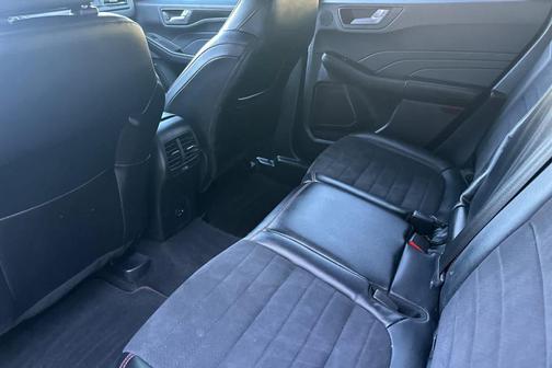 Agate Black Metallic 2022 Ford Escape SEL