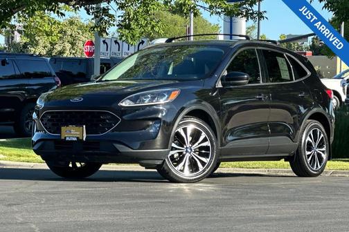 Agate Black Metallic 2022 Ford Escape SEL