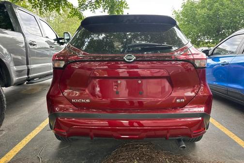Red 2021 Nissan Kicks SR