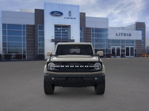 Desert Sand 2026 Ford Bronco Outer Banks