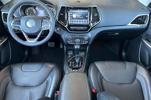 Sting Gray Clearcoat 2022 Jeep Cherokee Limited