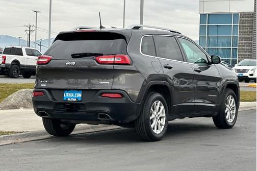 2018 Jeep Cherokee LATITUDE PLUS