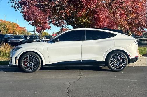 2022 Ford Mustang Mach-E GT