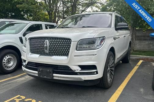 White Platinum Tri-Coat Metallic 2019 Lincoln Navigator Reserve
