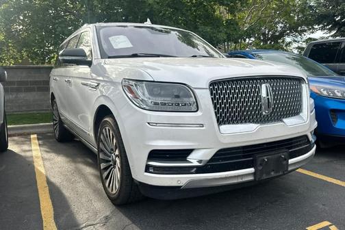 White Platinum Tri-Coat Metallic 2019 Lincoln Navigator Reserve