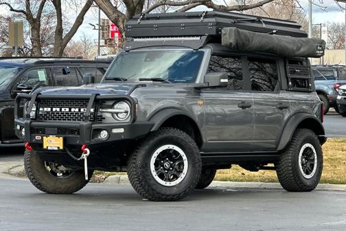 2023 Ford Bronco Badlands