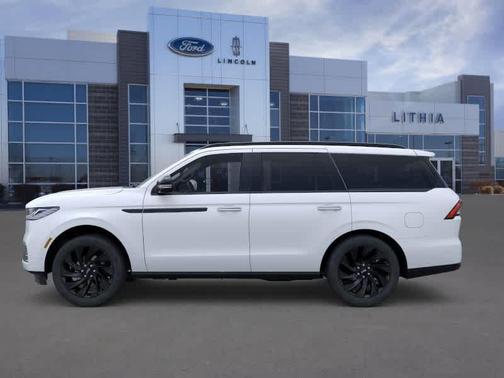 Pristine White 2026 Lincoln Navigator Reserve