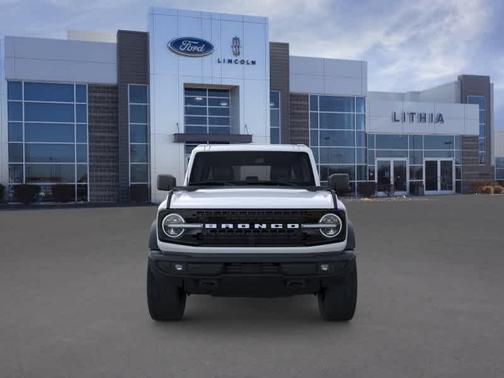 Oxford White 2026 Ford Bronco Outer Banks