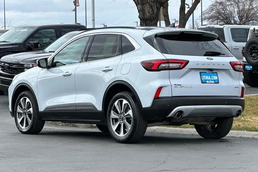 2025 Ford Escape Platinum