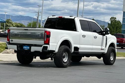 Star White 2024 Ford F-250 Platinum