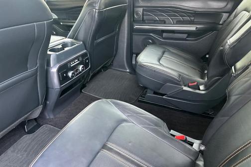 Star White 2023 Ford Expedition Platinum