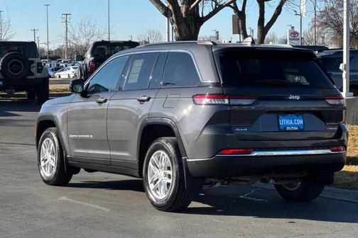 2025 Jeep Grand Cherokee Laredo X