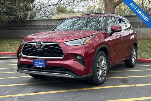 Ruby Flare Pearl 2023 Toyota Highlander Platinum
