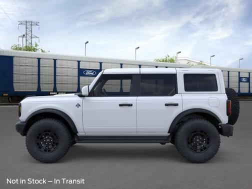 Oxford White 2026 Ford Bronco Outer Banks