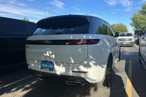 Fuji White 2024 Land Rover Range Rover Sport Dynamic SE